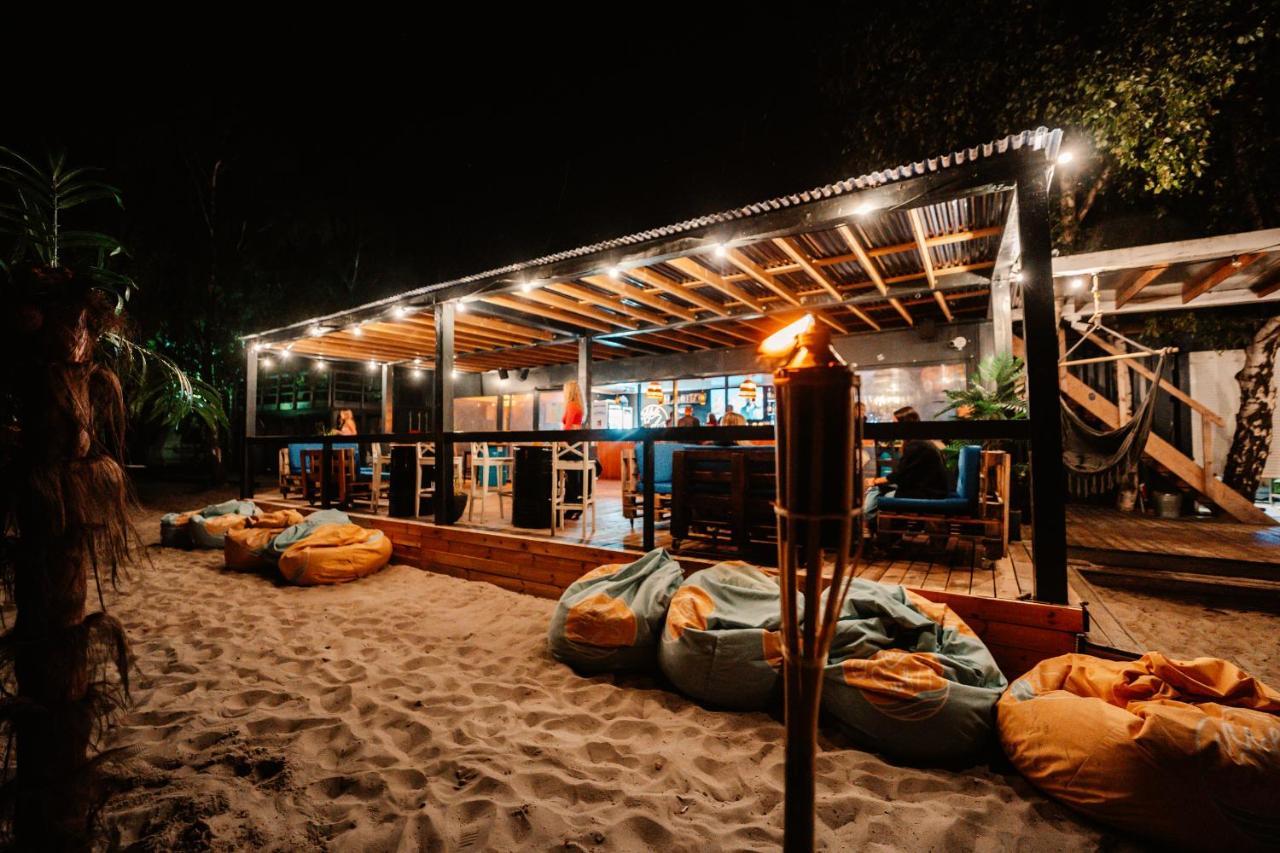 Molo Surf Spot Кемпінг Ястарня